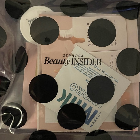 💎 4 for $20💎 Hi End Foundation & Skincare Samples;Milk Beauty, Farmacy, more - Picture 7 of 7